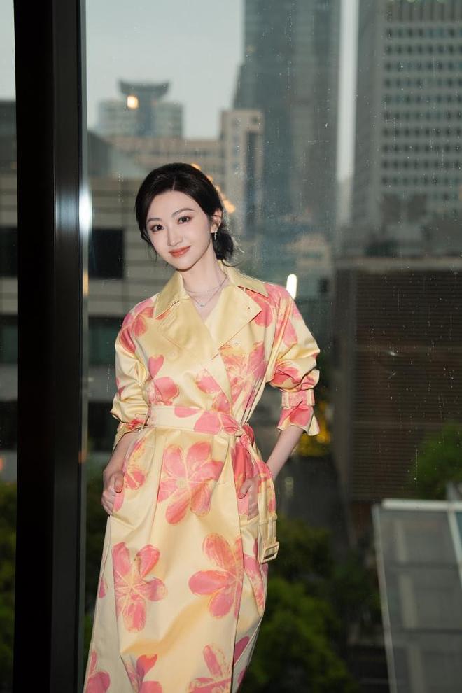 麦迪声援拉塞尔:CBA很不错,我当年在那里打得很开心